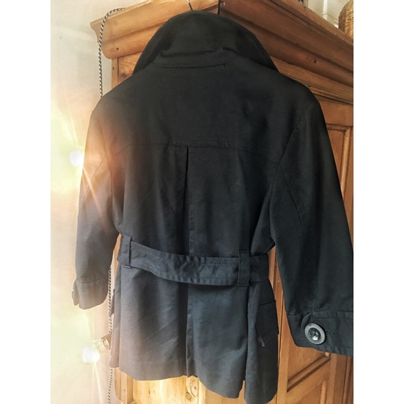 Kensie Cropped Jacket - Picture 4 of 5